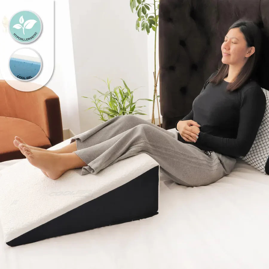 Moon Cool Gel Wedge Pillow