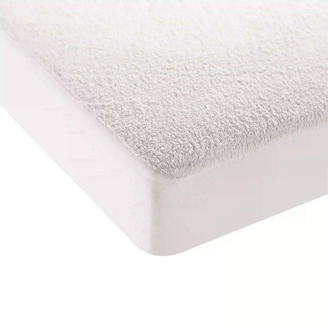 Moon - Waterproof Crib Mattress Protector (70 x 133 x 12 cm)